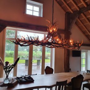 Geweien kroonluchter, luster geweien